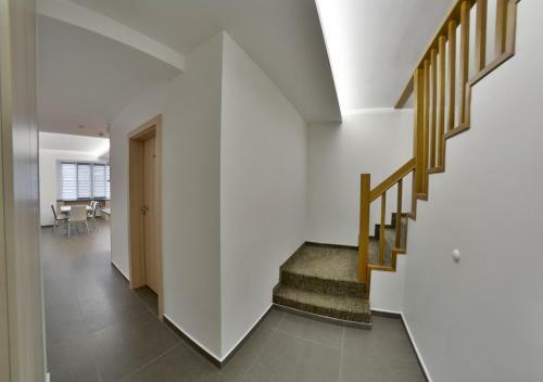 Apartment Oneclickrent_04 - Smart House