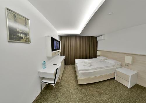 Apartment Oneclickrent_05 - Smart House