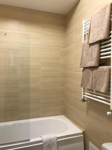 Global Rent Apartments On Anestiade 8