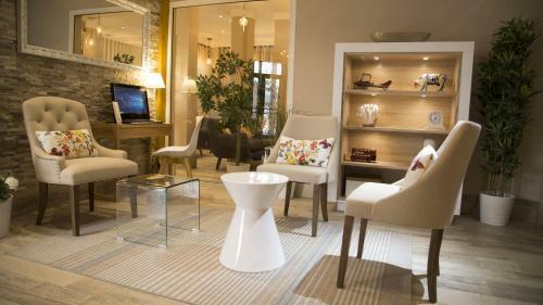 Hotel Semiramis Hmj