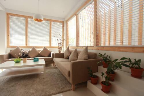 Hostal Pine Lodge