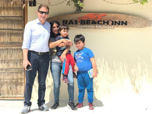 Hostal Ras Beach Inn
