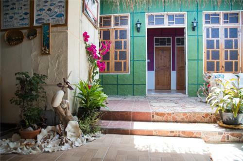 Hostal Rasdhoo Island Inn