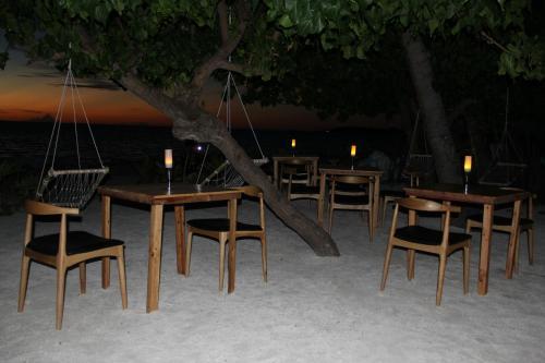 Hostal Raakani Villas