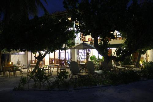 Hostal Raakani Villas