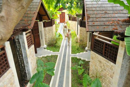 Hotel Holiday Island Resort