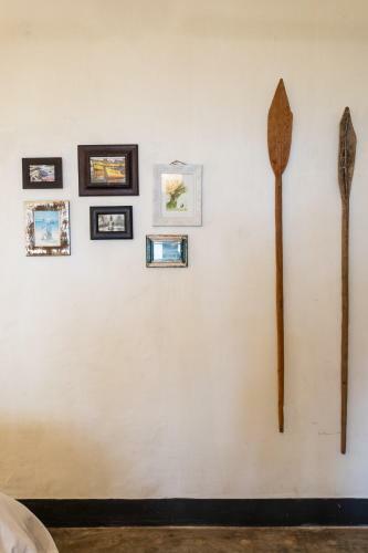 Hostal Monkey Bay Beach Lodge