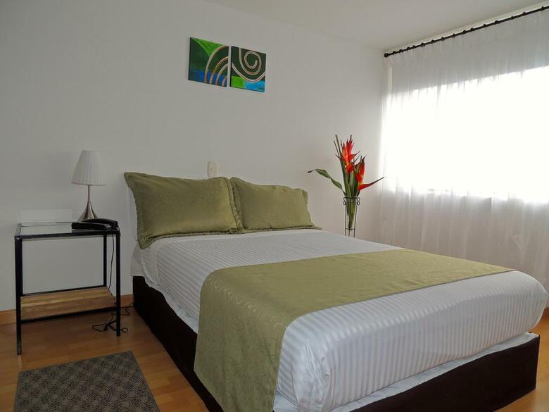 Hotel Portal De Mil�n