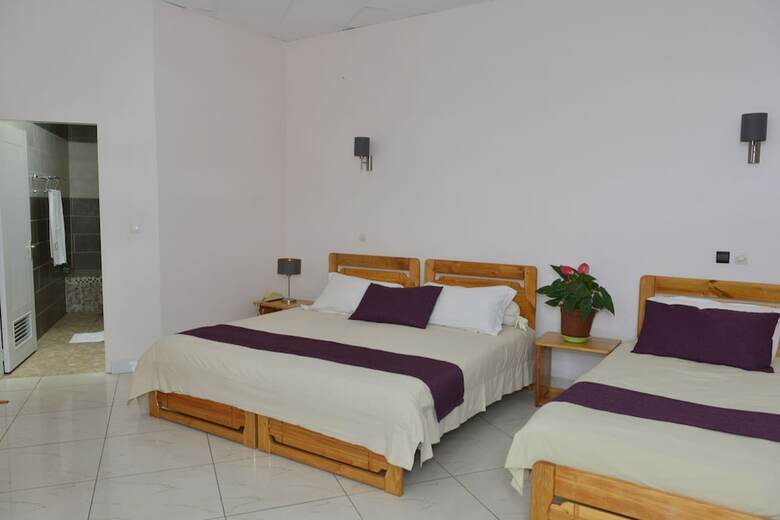 Zomatel Hotel