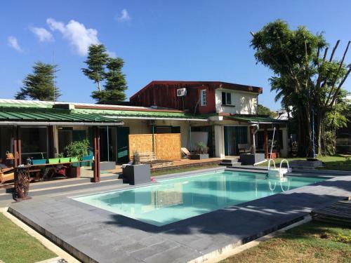 Hostal La Maison