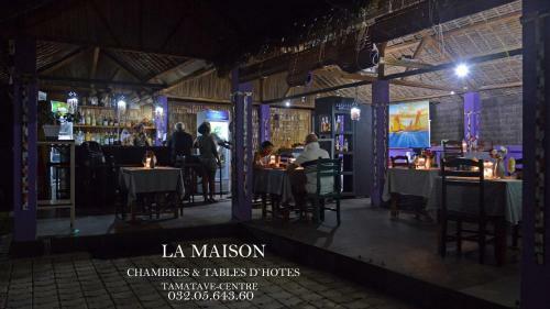 Hostal La Maison