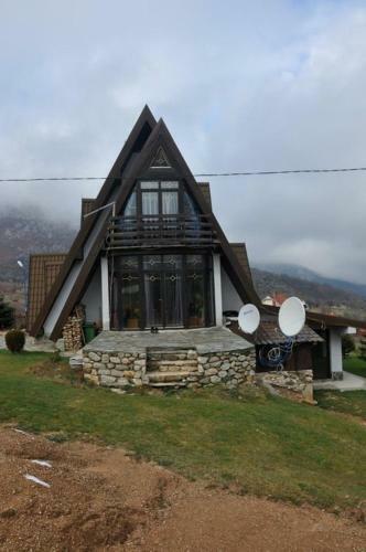 Hostal Vila Damaja-pelister