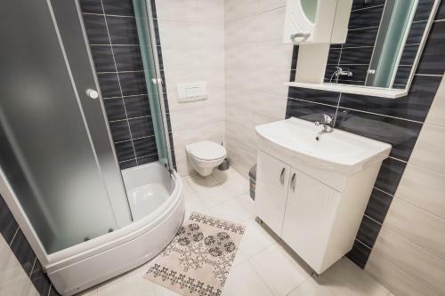 Merace Apartments
