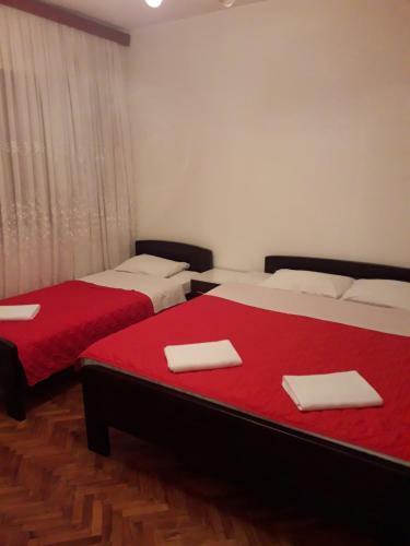 Hostal Bochkar Guest House