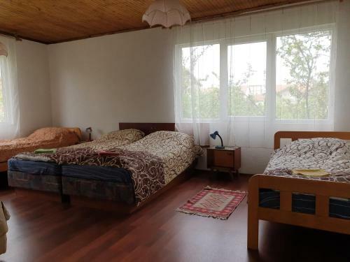 Hostal Bajam Rooms & Apartment