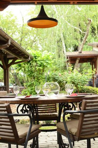 Hostal Konak Nestor Bungalows