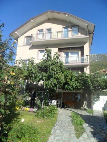 Hostal Guesthouse Zimovski