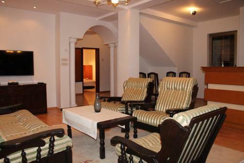 Bed & Breakfast Spacious Lux House With Garden