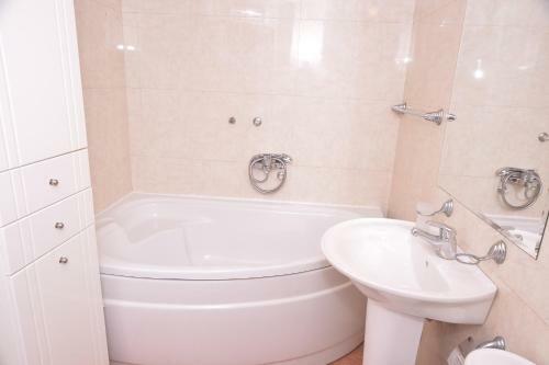 Exclusive Central Apartments