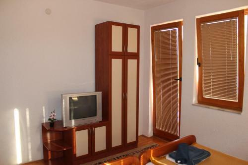 Elbini Apartments