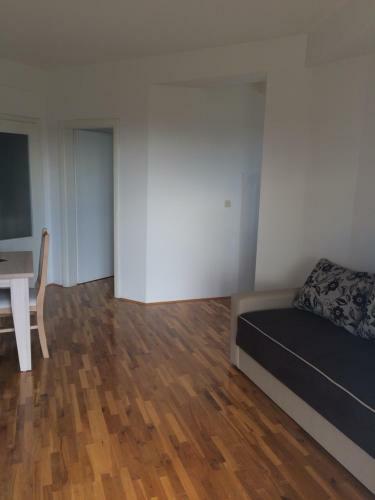 Lake View Apartment