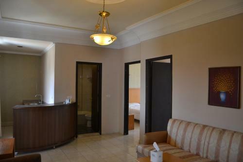 Platinum Hotel