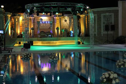 Platinum Hotel