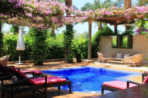 �l?h�tel- Edde Sands Hotel & Wellness Resort