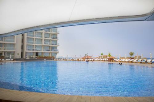 Hotel Whitelace Resort