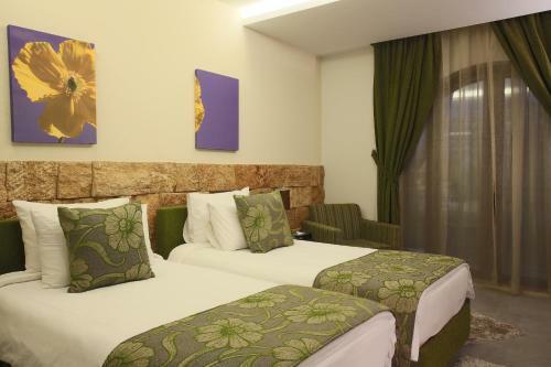 Monoberge Hotel
