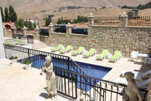 � Cedres Apartments