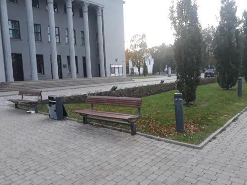 Town Center Studio Apartment
