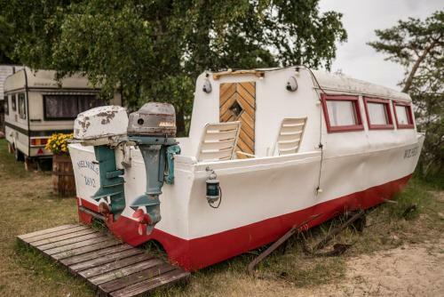 Hostal Viesu Nams Melnsils