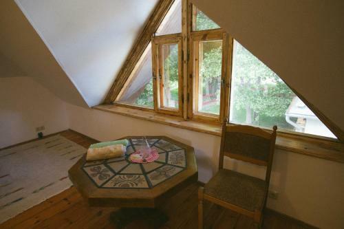 Hostal Viesu Nams Melnsils