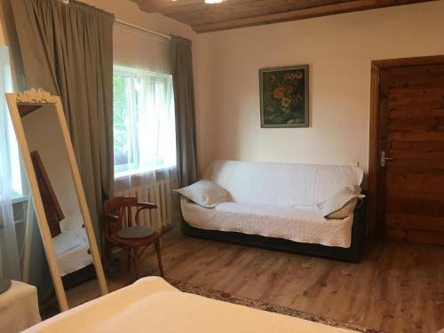 Dana Guest House
