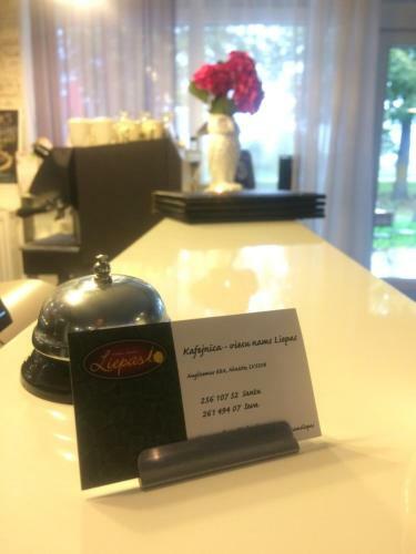 Hostal Guest House - Cafe Liepas