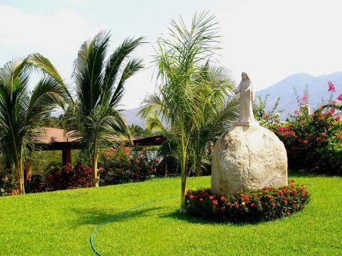 Hotel Paradise Lagoon