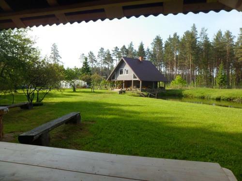 Hostal Guest House Ziedkalni