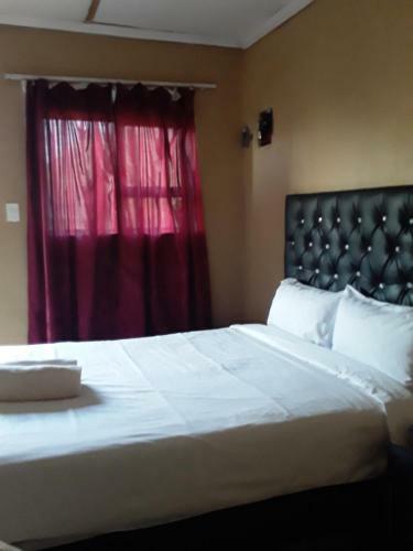 Bed & Breakfast The Village Guest House