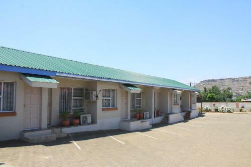 Hostal Kubung Guest House
