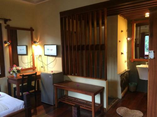 Hostal Chaluenxay Villa