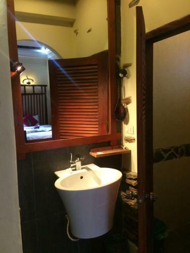 Hostal Chaluenxay Villa