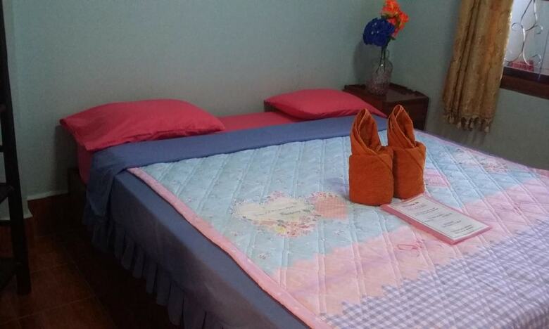 Hostal Nok Et Mika Guesthouse