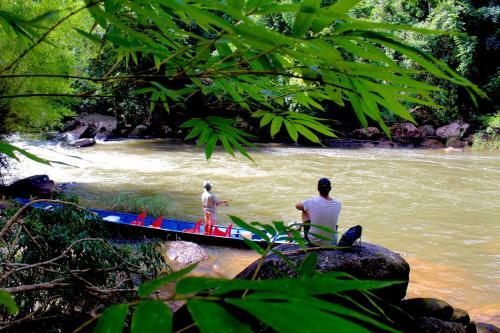 Hostal Phosy Thalang Guesthouse