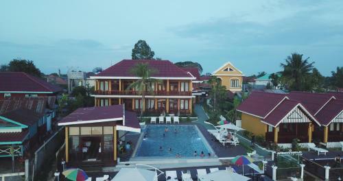 Golden Hotel Don Det