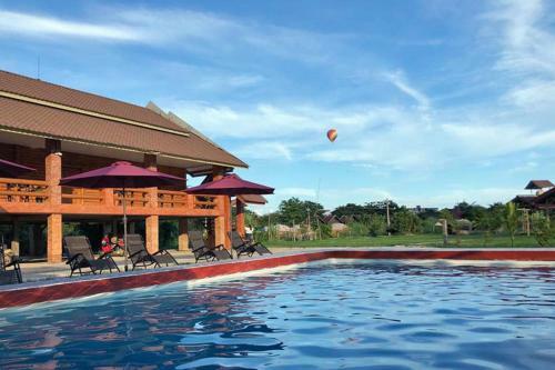 Hotel Padaeng Mountain View Resort