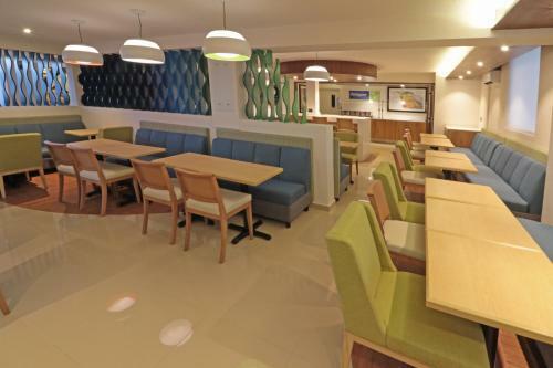 Holiday Inn Express Piedras Negras