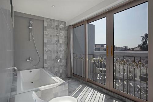 Le Thatluang D'or Boutique Hotel