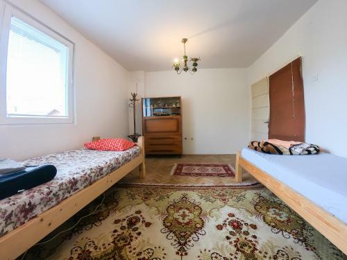 Sarac Hostel