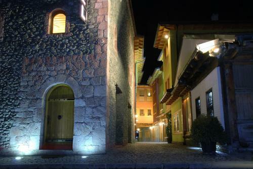 Hotel �arshia E Jupave